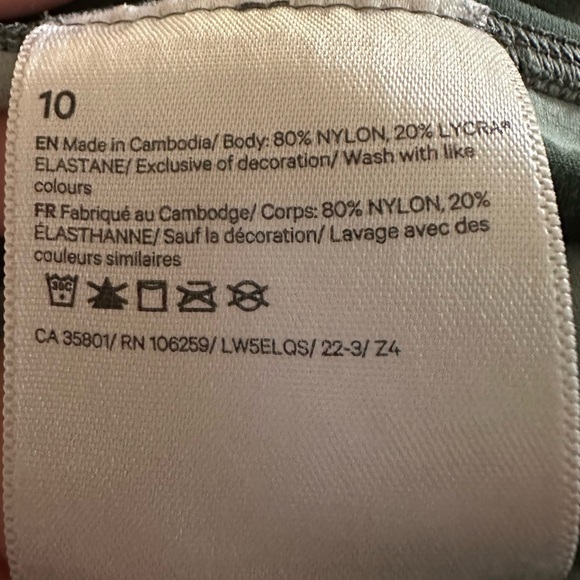 Lululemon Align High-Rise Pant 28"
Diamond Dye Starlight Smoked Spruce! EUC - Picture 2 of 2